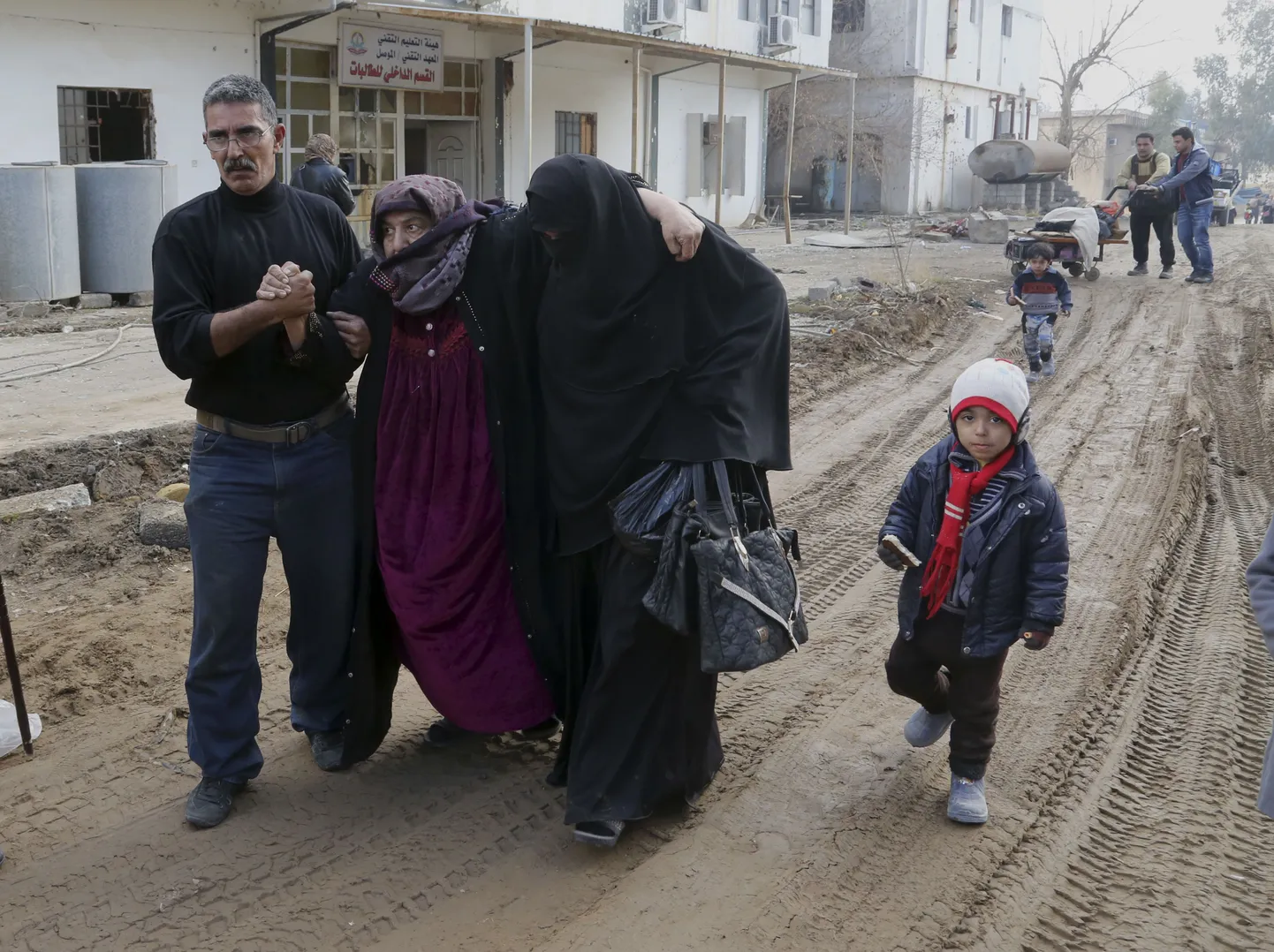 Mosulist põgenevad tsiviilelanikud.