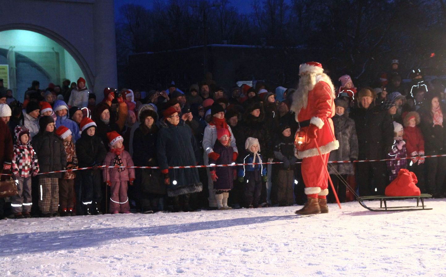 Jõuluvanad avasid pühapäeval Pärnus ka oma kümnenda konverentsi.