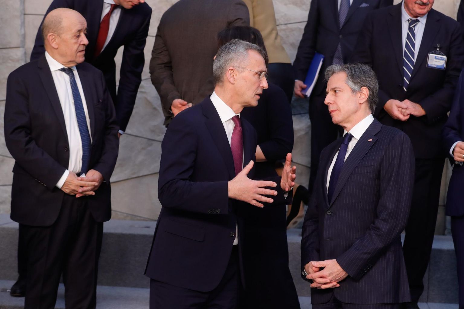 Prantsuse välisminister Jean-Yves Le Drian, NATO peasekretär Jens Stoltenberg ja USA välisminister Antony Blinken eile NATO peakorteris.
