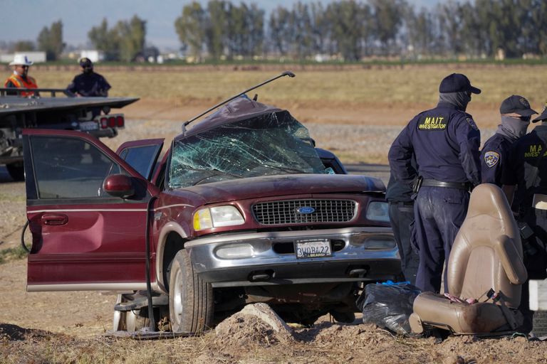 Liiklusõnnetuses kannatada saanud linnamaastur USAs Californias.