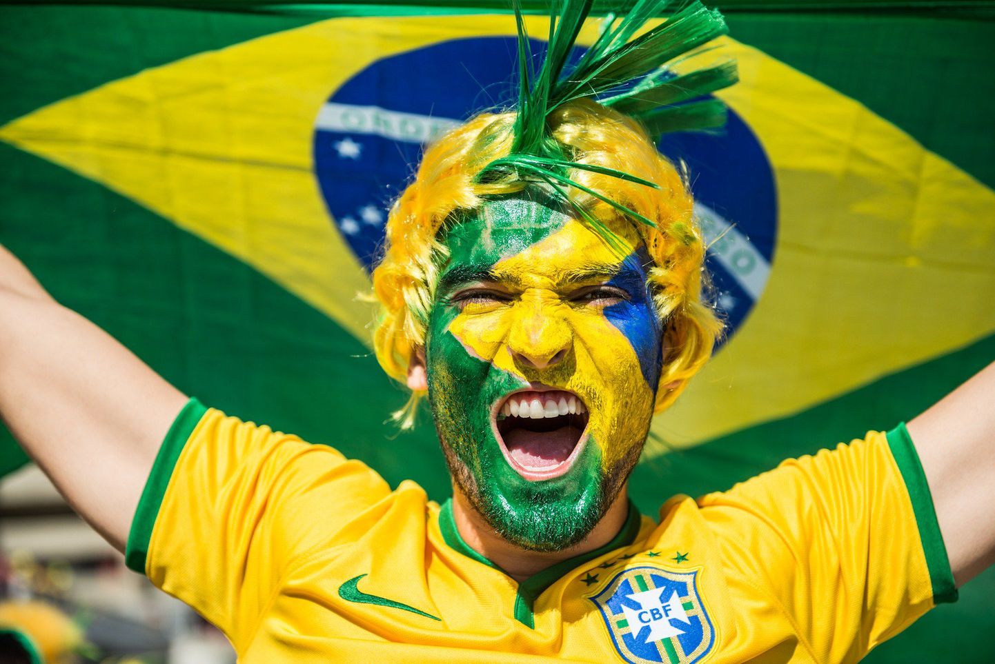 Brasiilia fännid teevad kõik endast oleneva, et nende meeskond täna võidaks