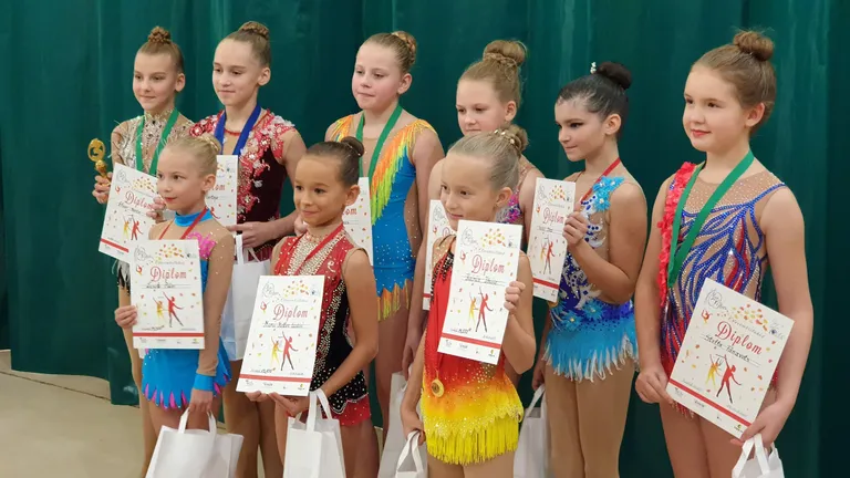 Paide võimlemiskooli tublid kasvandikud võistlusel «Novembritähed 2019».