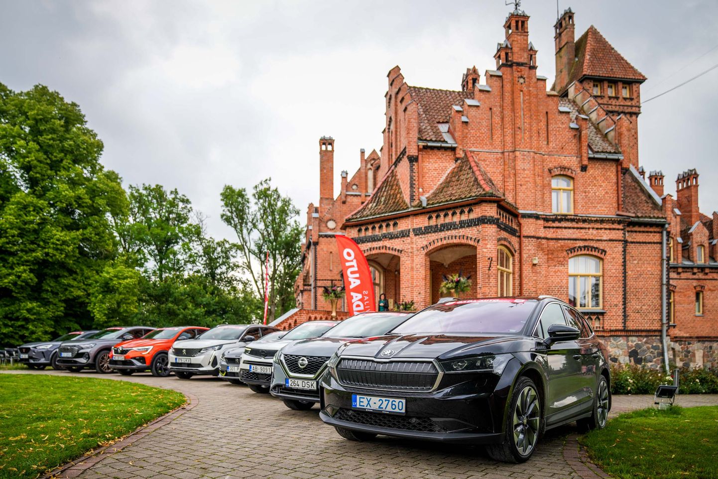 Latvijas Gada auto 2022 žūrijas brauciens uz Jaumoku pili