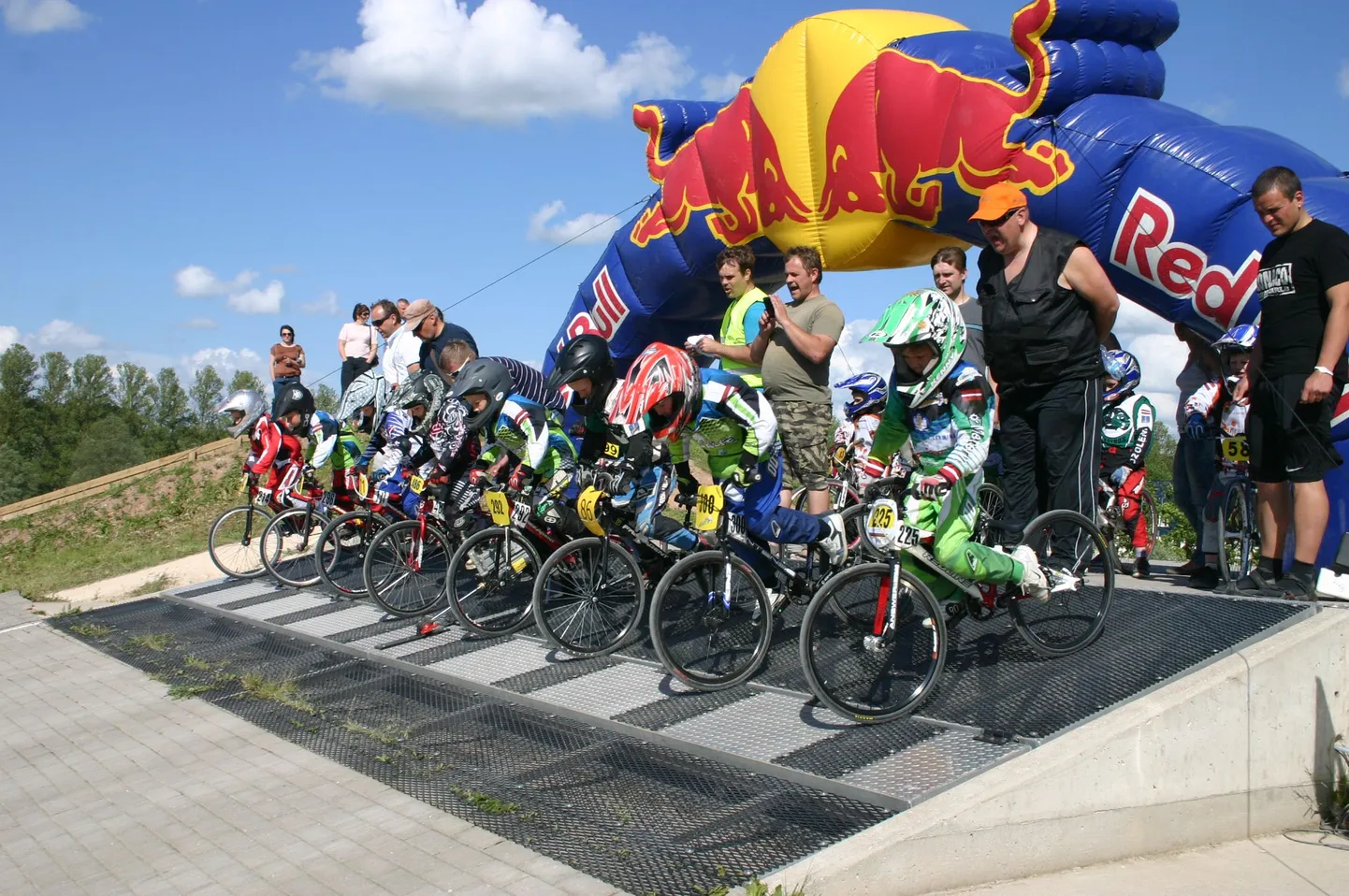 Suvine BMX-krossi start