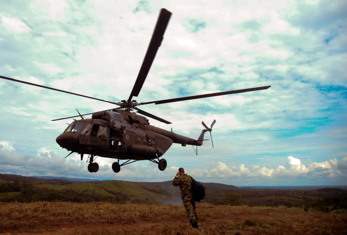 Colombia sõjaväekopter MI-17.