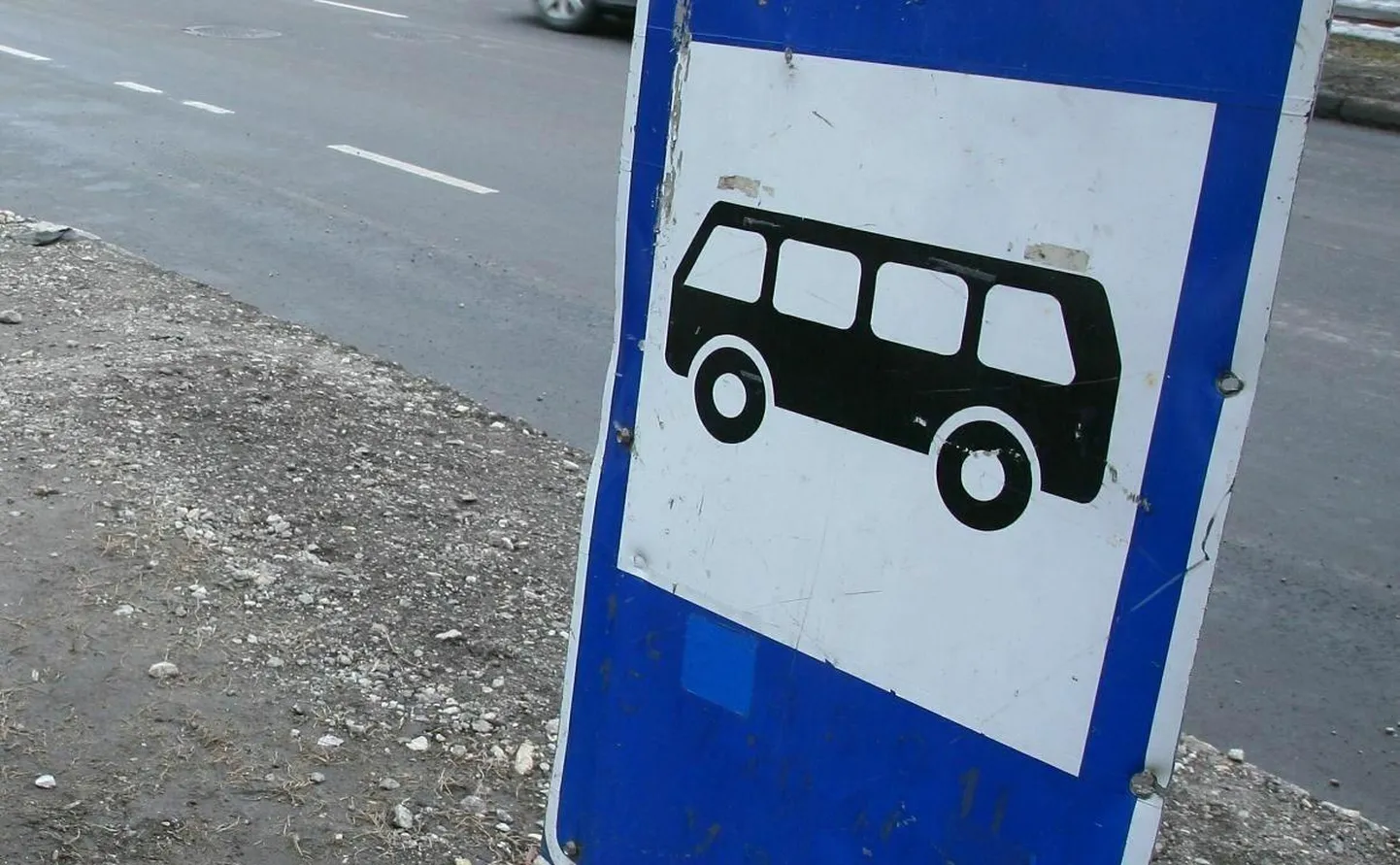 Bussipeatuste nimevahetuse tingis kohaliku omavalitsuse otsus.