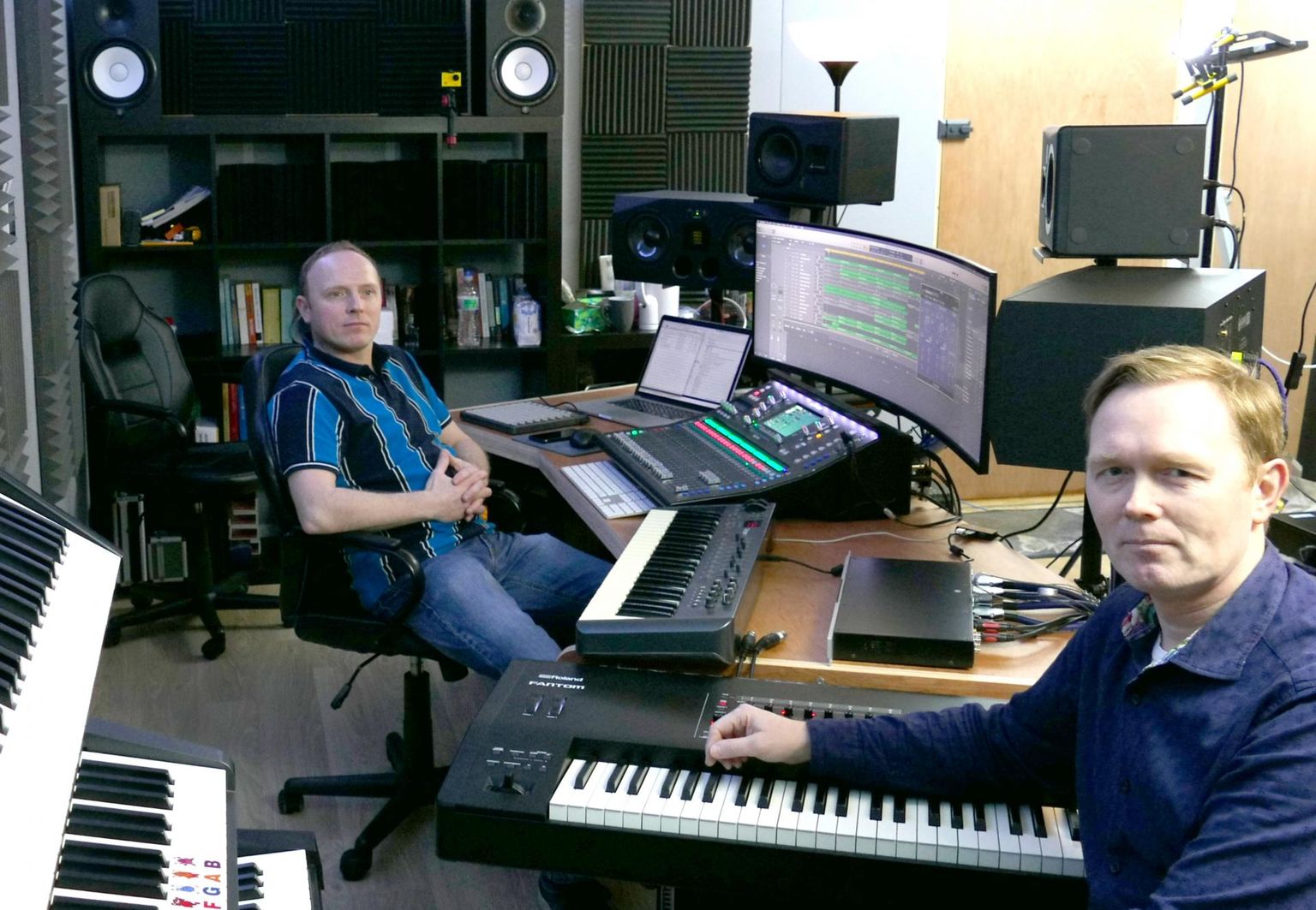 Rakverest pärit vennad Meelis (paremal) ja Madis Mälgand loovad tööst vabal ajal muusikat ja on Londonis püsti pannud korraliku kodustuudio.