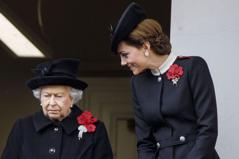 Karaliene Elizabete II un Kembridžas hercogiene 2018. gadā