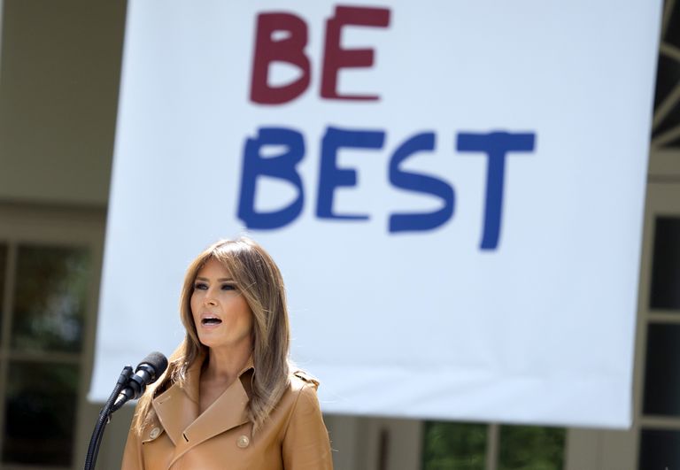 Melania Trump tutvustamas Be Best kampaaniat