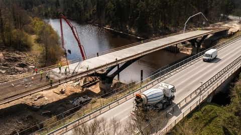 LIIKLUSSKEEM ⟩ Sindi-Lodja silla ehitustandril muutub taas liikluskorraldus