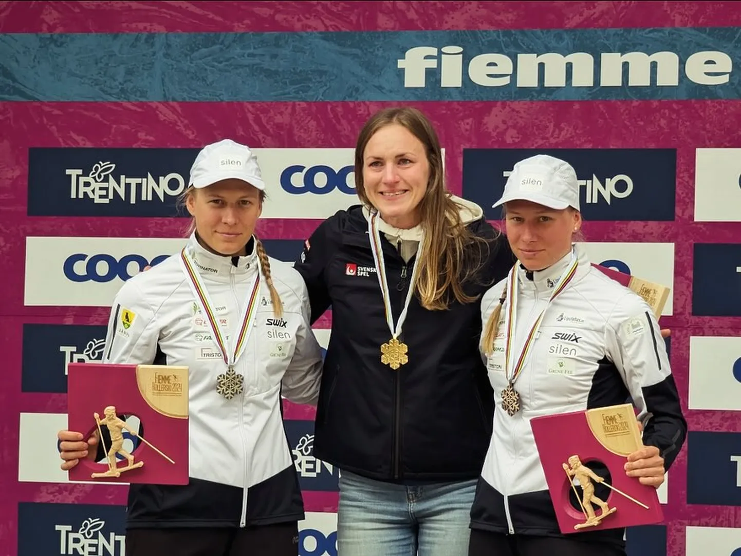 Kaidy Kaasiku (vasakult), Linn Sömskar ja Keidy Kaasiku on maailma parimad rullsuusatajad 15 kilomeetri klassika stiilis.