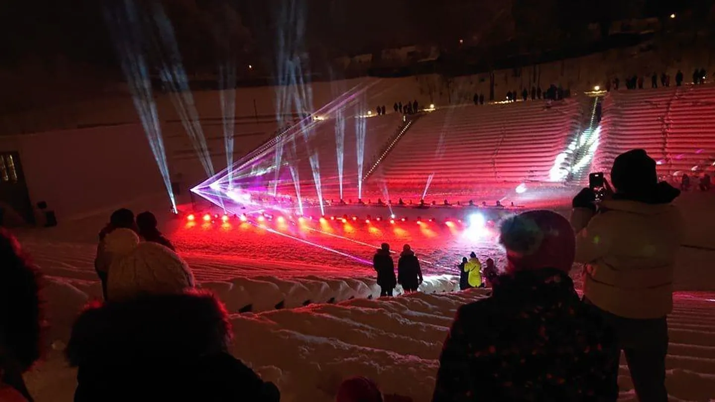 Lasersõu Rakvere Vallimäel.