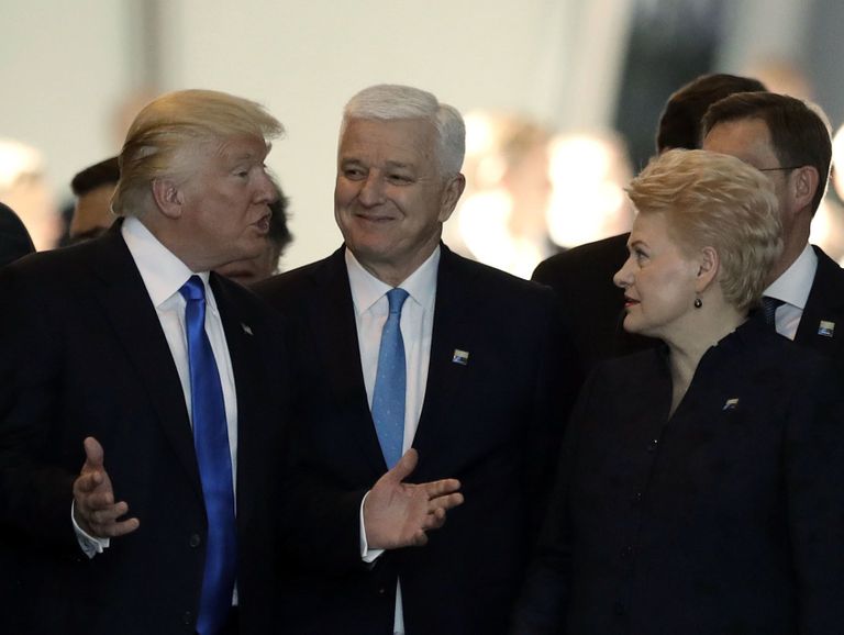 USA president Donald Trump vestlemas Leedu presidendi Dalia Grybauskaitega