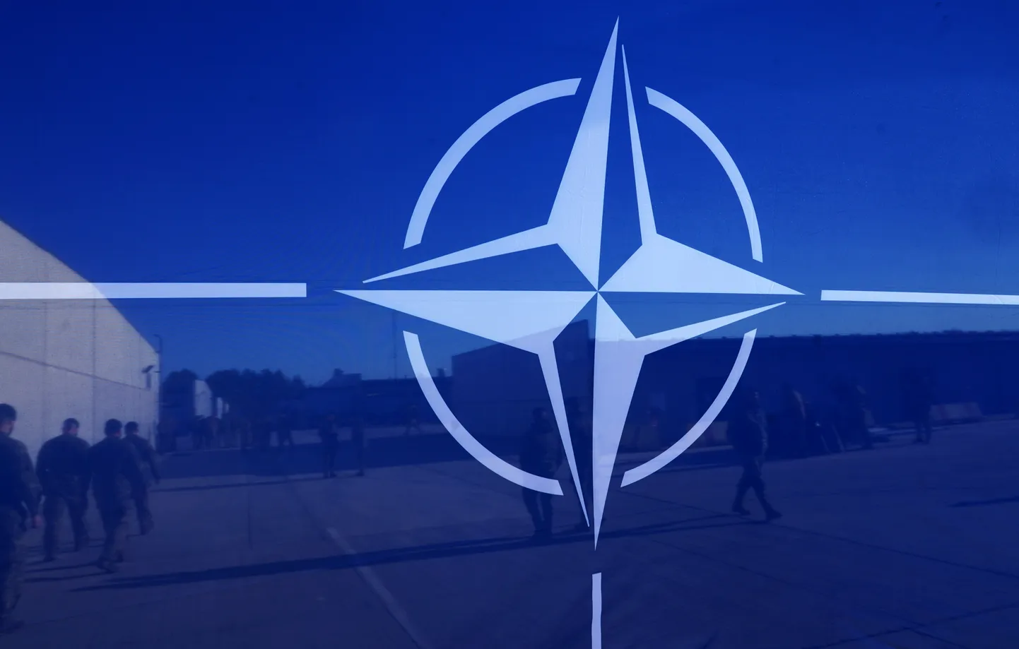 NATO karogs