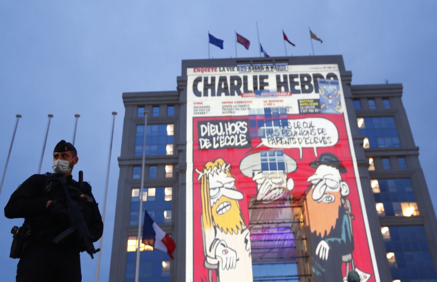 2015. aastal šokeerisid maailma ning Prantsusmaa avalikkust terrorirünnak Prantsuse satiiriajakirja Charlie Hebdo vastu.