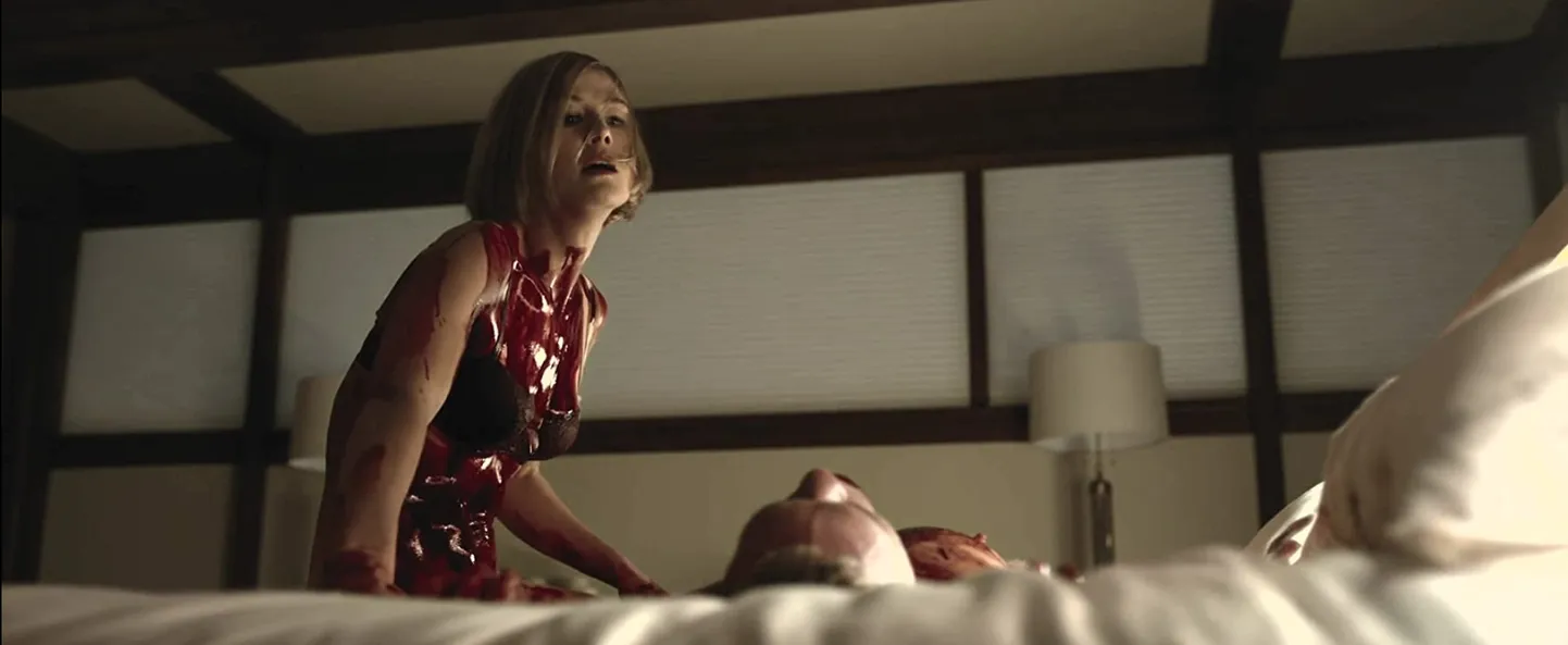 Neil Patrick Harris ja Rosamund Pike filmis «Kadunud» (2014).