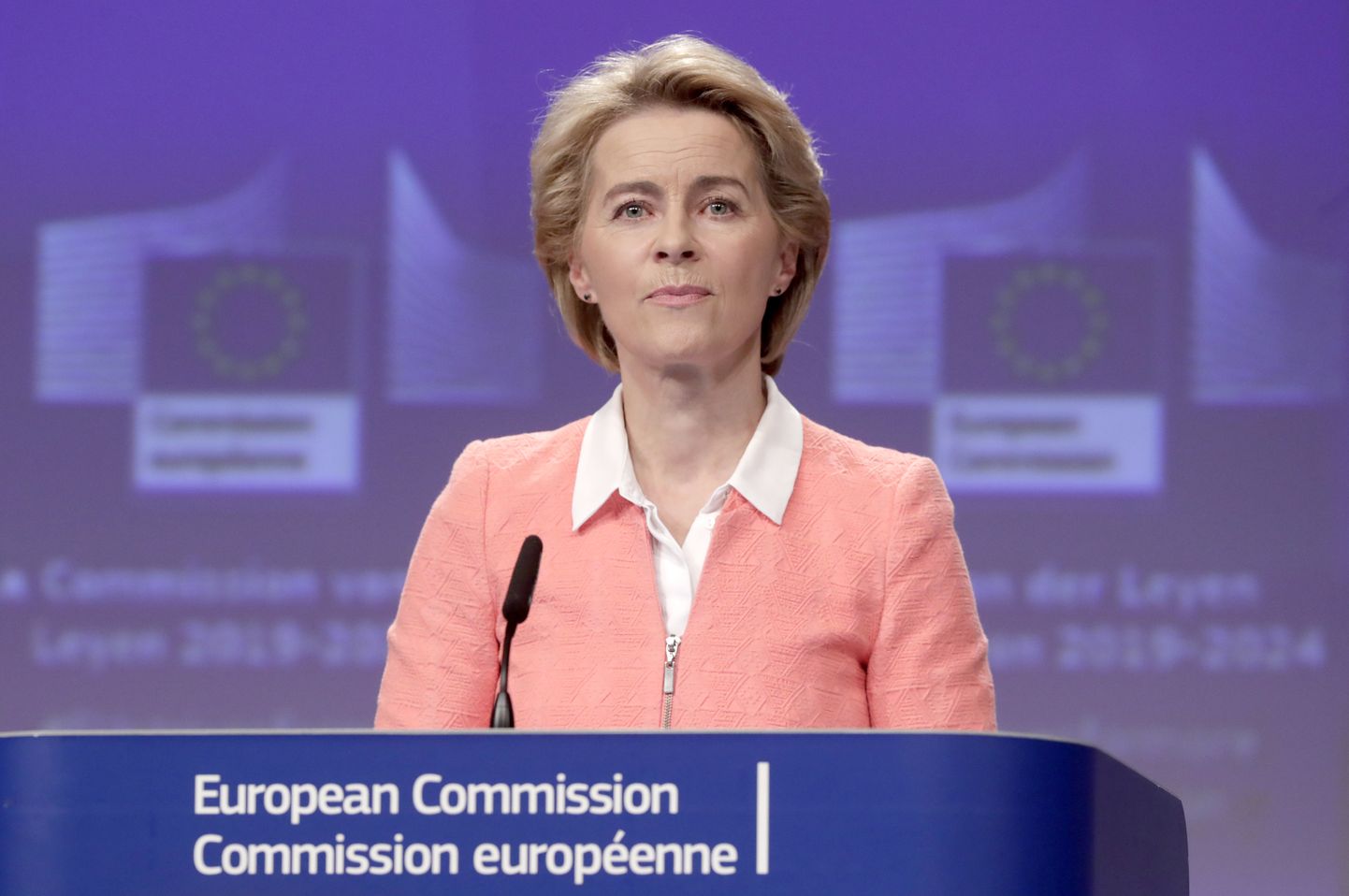 Euroopa Komisjoni tulevane president Ursula von der Leyen teisipäeval Brüsselis pressikonverentsil järgmise komisjoni portfellide jaotust avalikustamas.