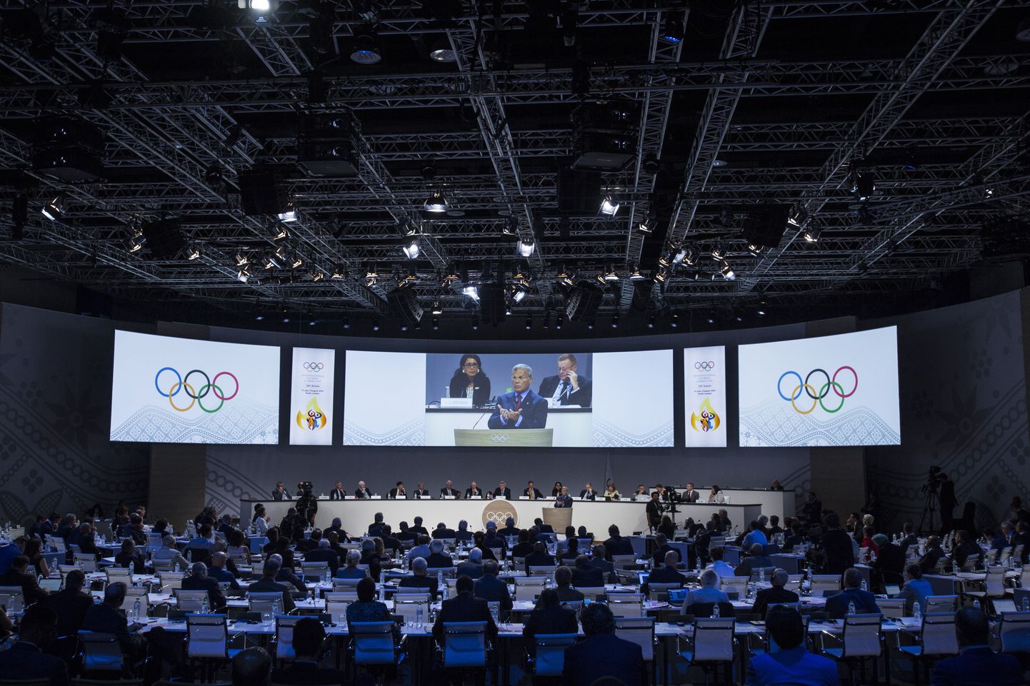 WPP tegevjuht Martin Sorrell Rahvusvahelise Olümpiakomitee ees kõnelemas