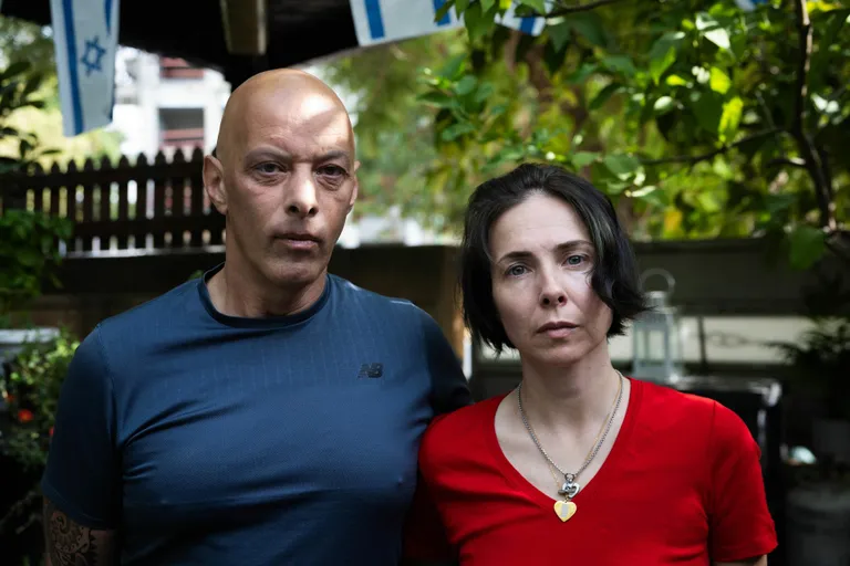 Родители убитого террористами Марка Игорь и Юлия Шиндель.