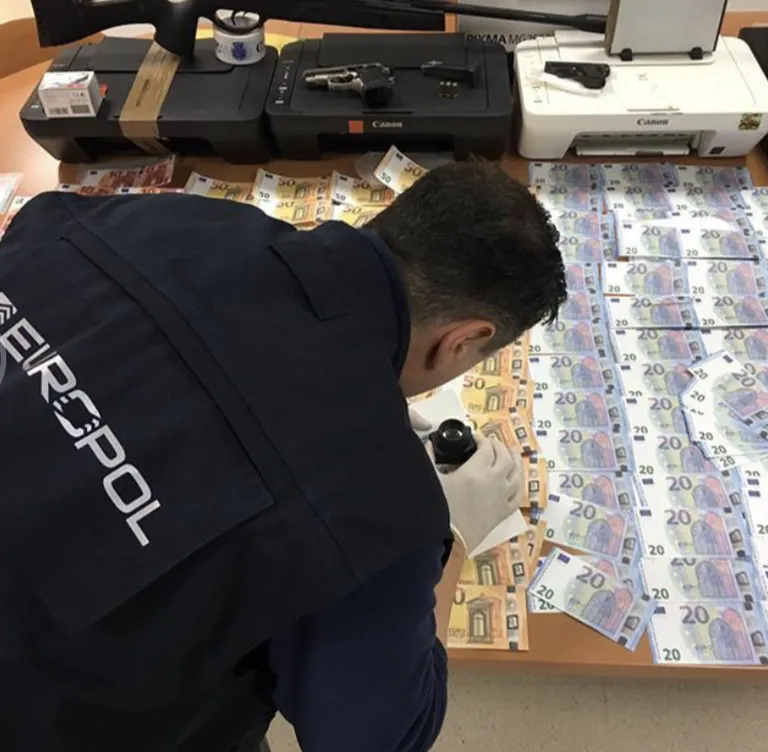 Hispaania politsei tegi valeraha trükoja uurimises koostööd Europoliga