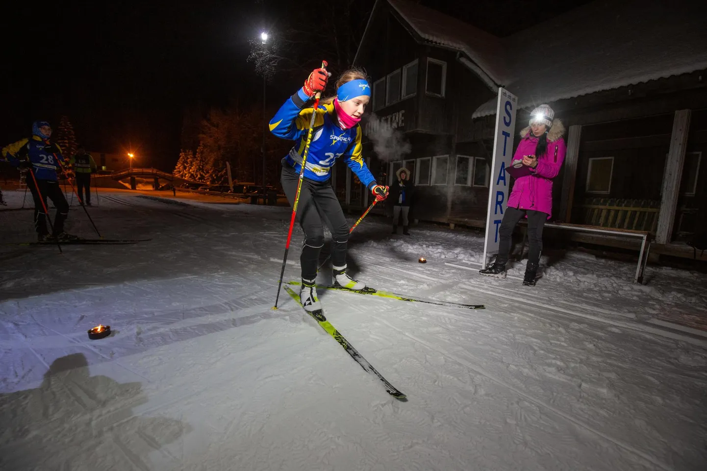 Viljandi suusasari sai avapaugu 12. jaanuaril Holstre-Polli rajal vabatehnikas. Fotol on N12 vanuseklassi suusataja Berit Alliksaar. Homme on sarja teine etapp Viljandis ning start antakse Huntaugu mäel.
