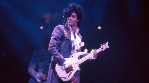KALLID KEELED ⟩ Prince'i kuulus kitarr läheb oksjonile rekordhinnaga