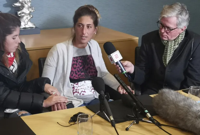Emiliano Sala õde Romina Sala 24. jaanuaril Cardiffi St. Davidi hotellis pressikonverentsil