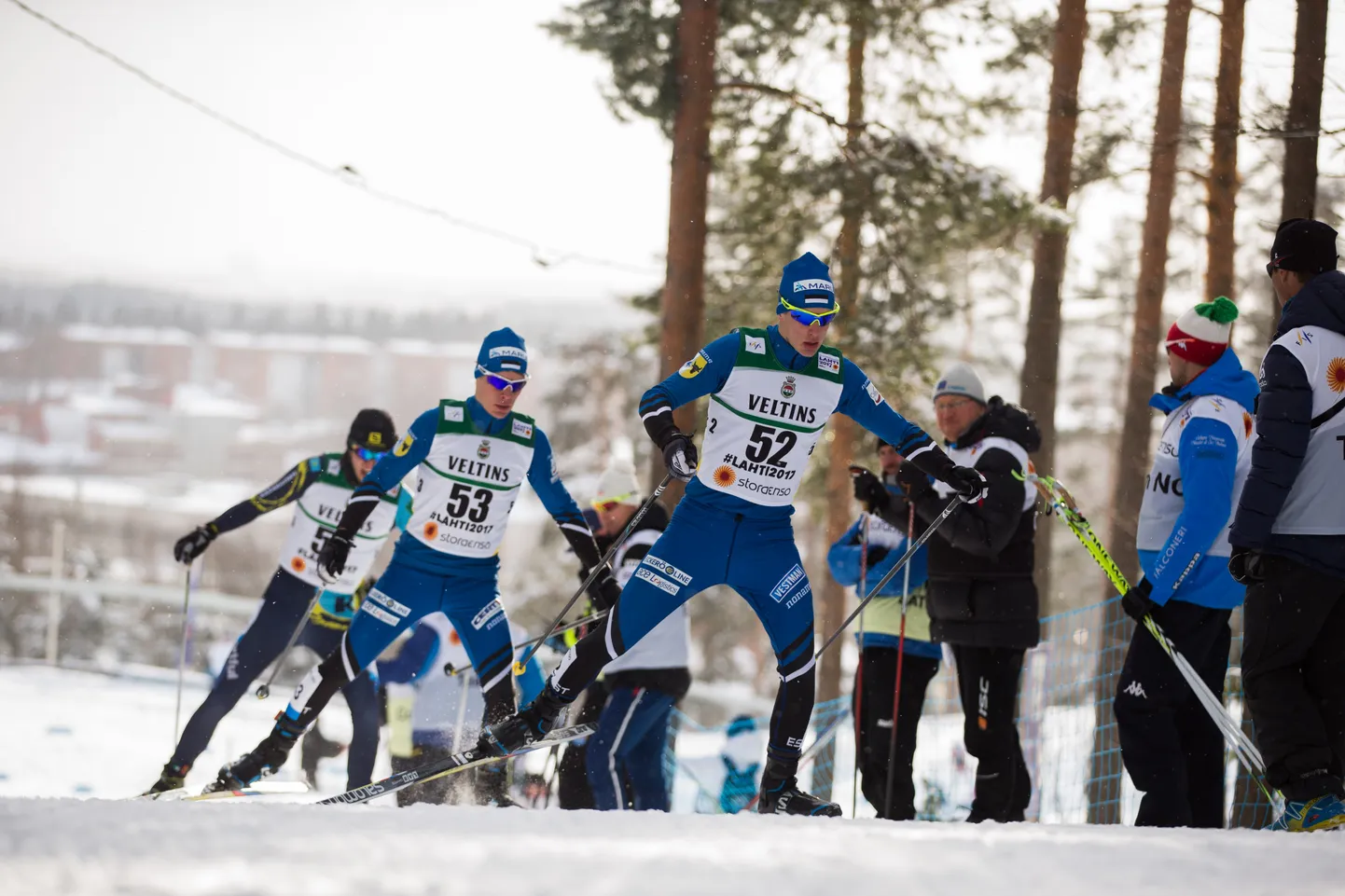 Tänavune Lahti MM: Han Hendrik Piho ees ja vennas Kail tema kannul.