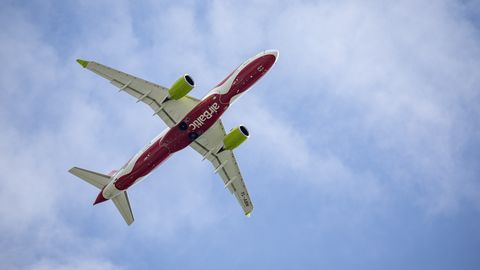 Air Baltic jätkab lendamist, Läti valitsus lasi võlakirjaomanikud üle