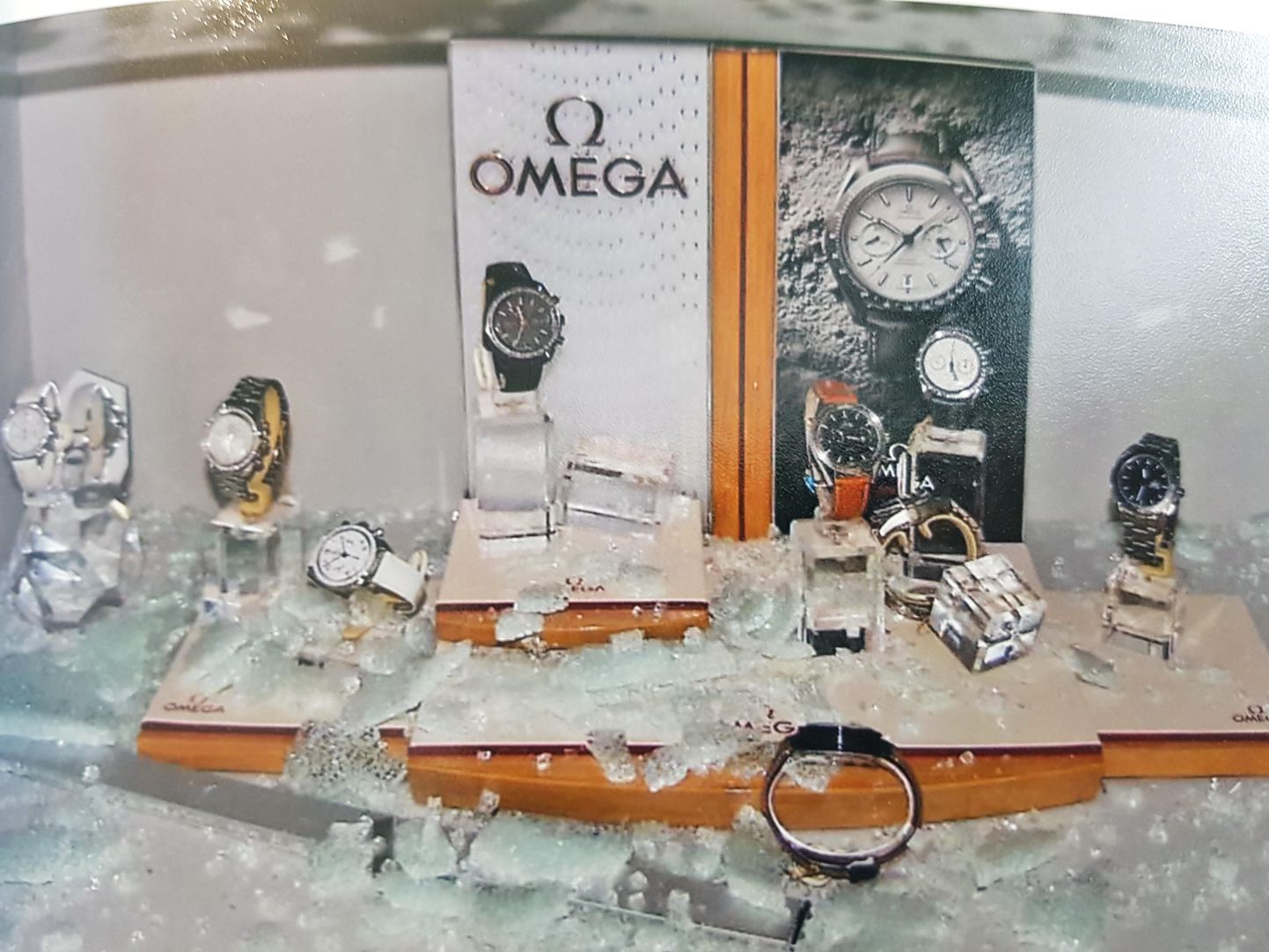 Часы Omega известны в мире, как часы Джеймса Бонда.