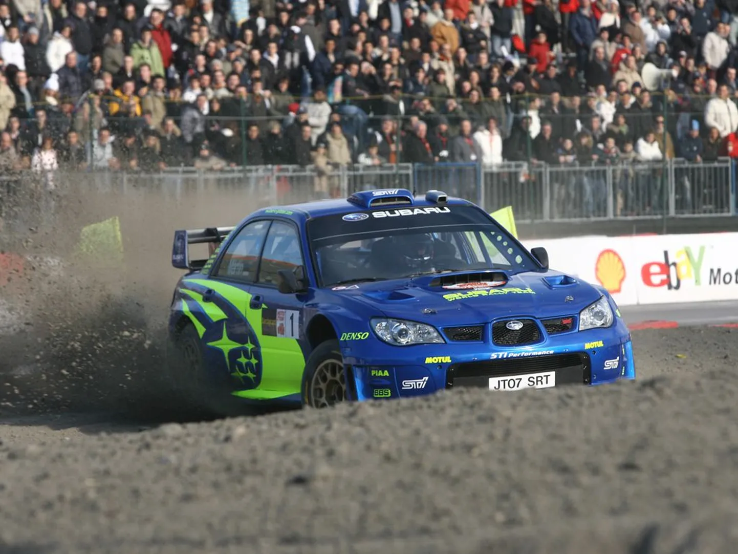 Markko Märtin Subaruga kihutamas