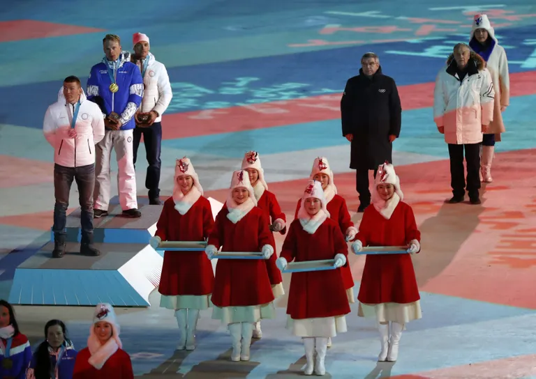 Kõnealune hetk - Aleksandr Bolšunov võttis mütsi ära, Andrei Larkov mitte