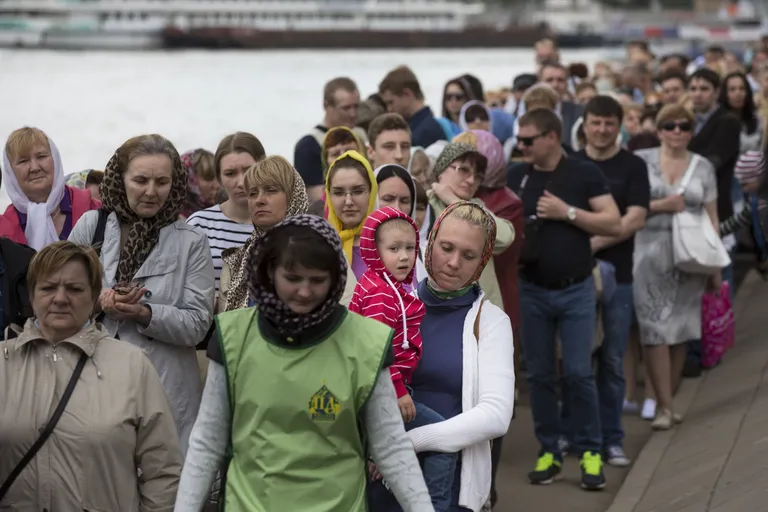 Moskvas saab näha püha imetegija Nikolause säilmeid