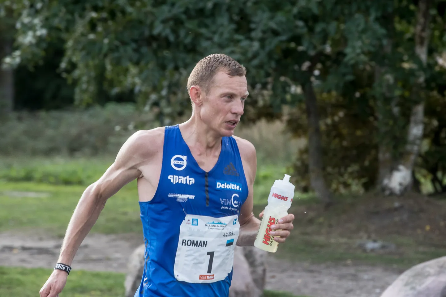 Roman Fosti sõnul on viimastel aastatel maratonikorraldajad keskendunud rohe-teemadele ja näiteks joogipudeleid igasse kohta maha ei tohi loopida.