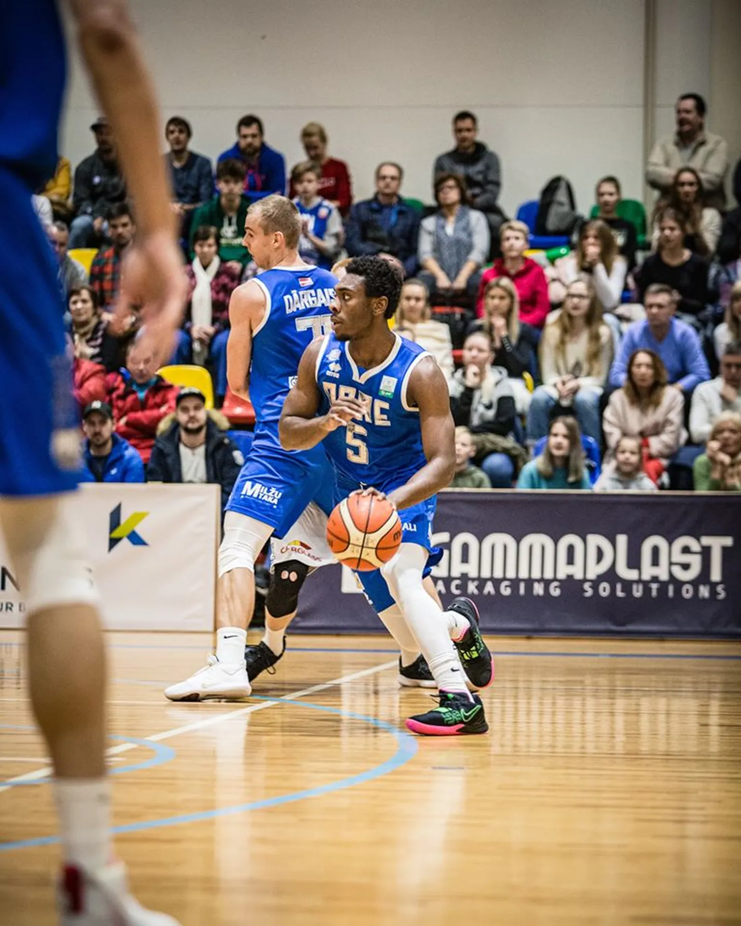 Džeimss Beitmons.