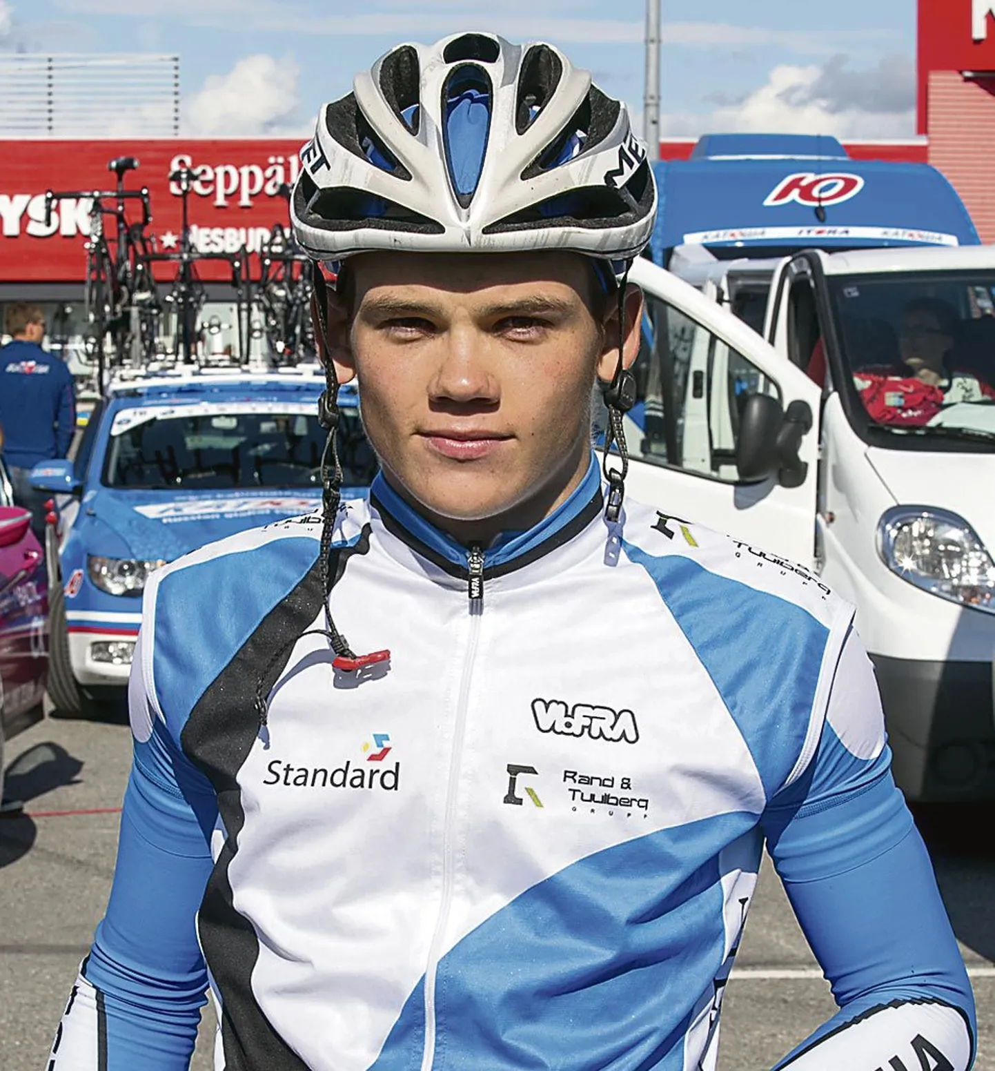 Vändra Viko klubi jalgrattur Gert Kivistik võitis krossisõidus Eesti hõbeda.