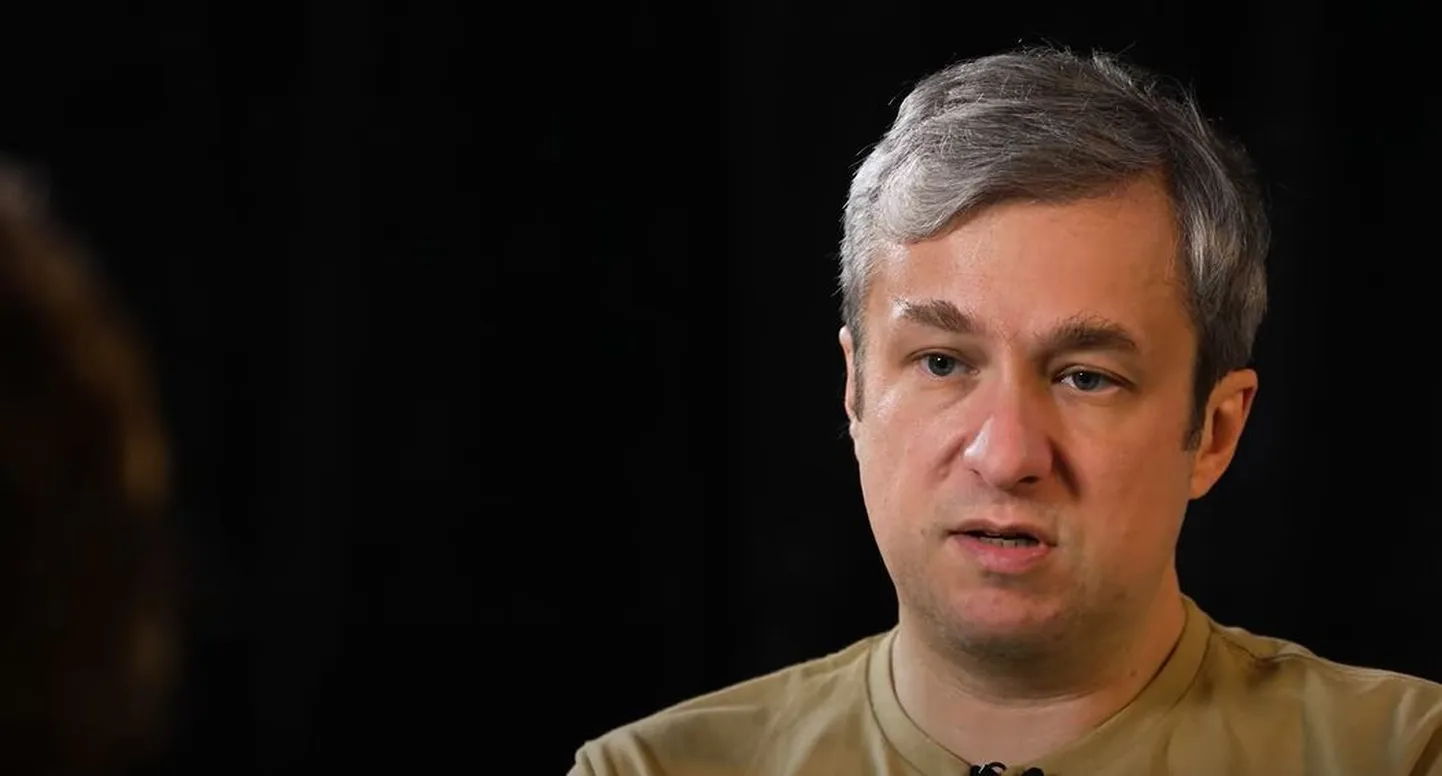 Антон Долин