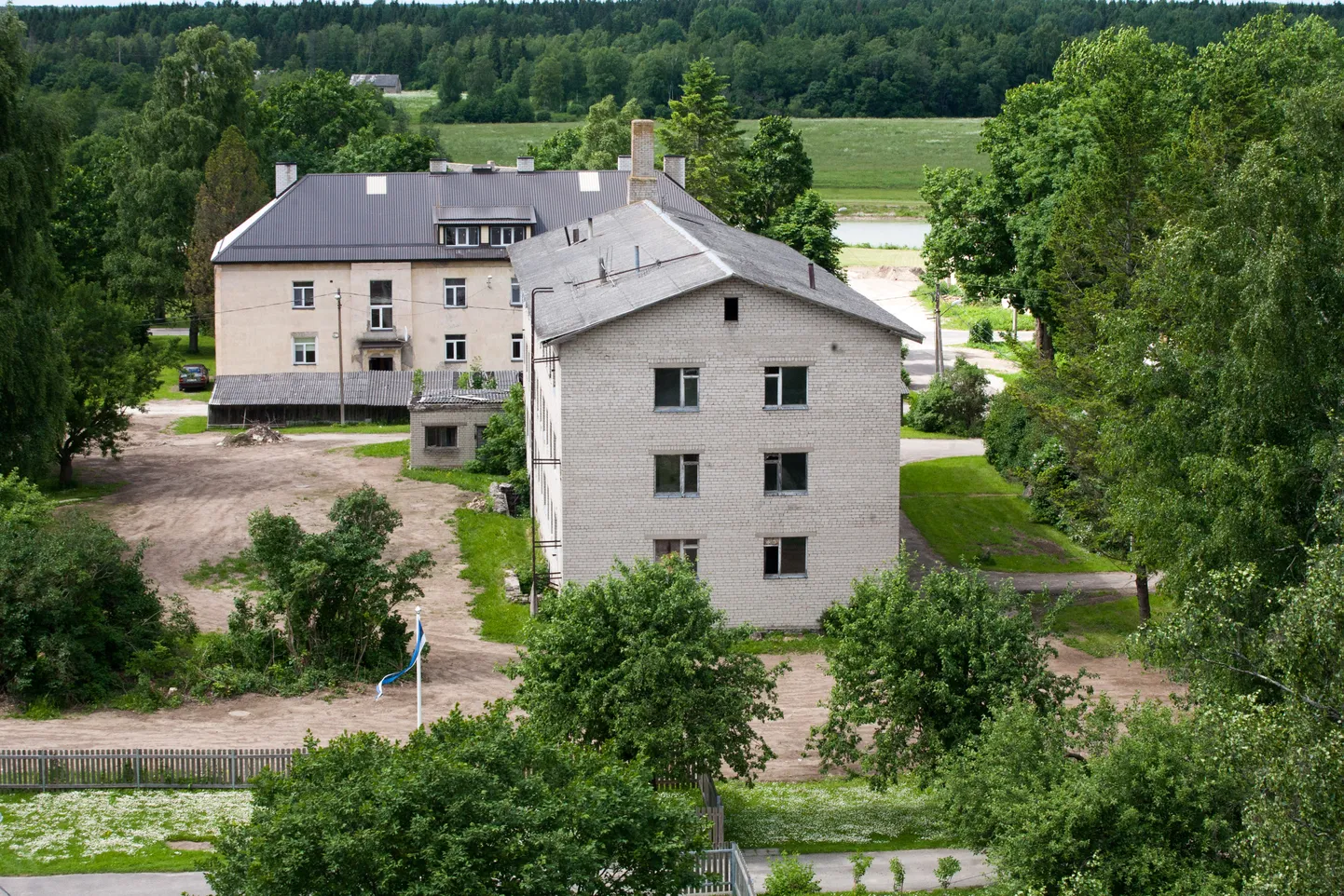 Kortermaja Viisu külas.
