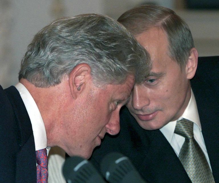 Bils Klintons un Vladimirs Putins