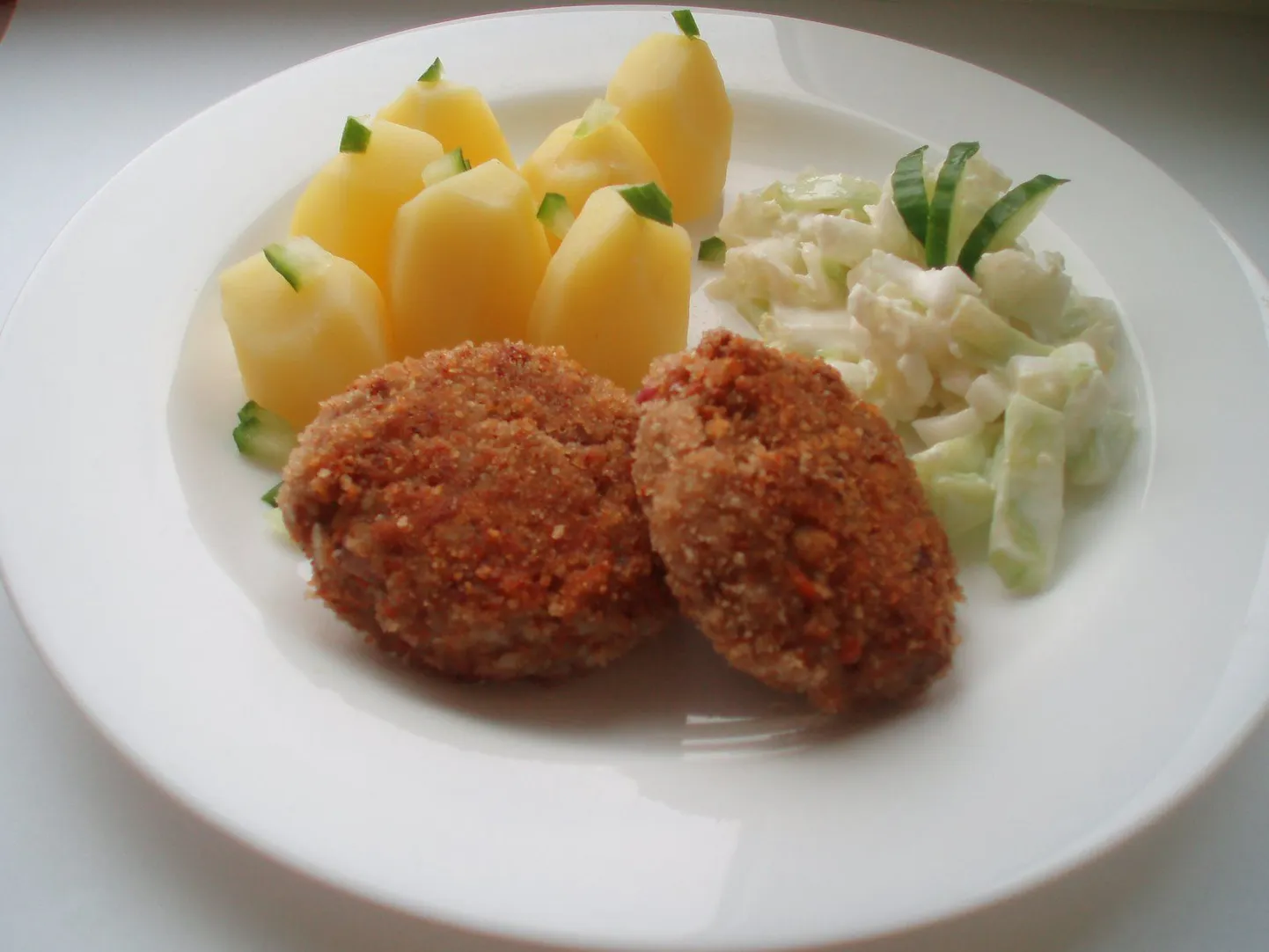 Seene-hakkliha-riisikotletid