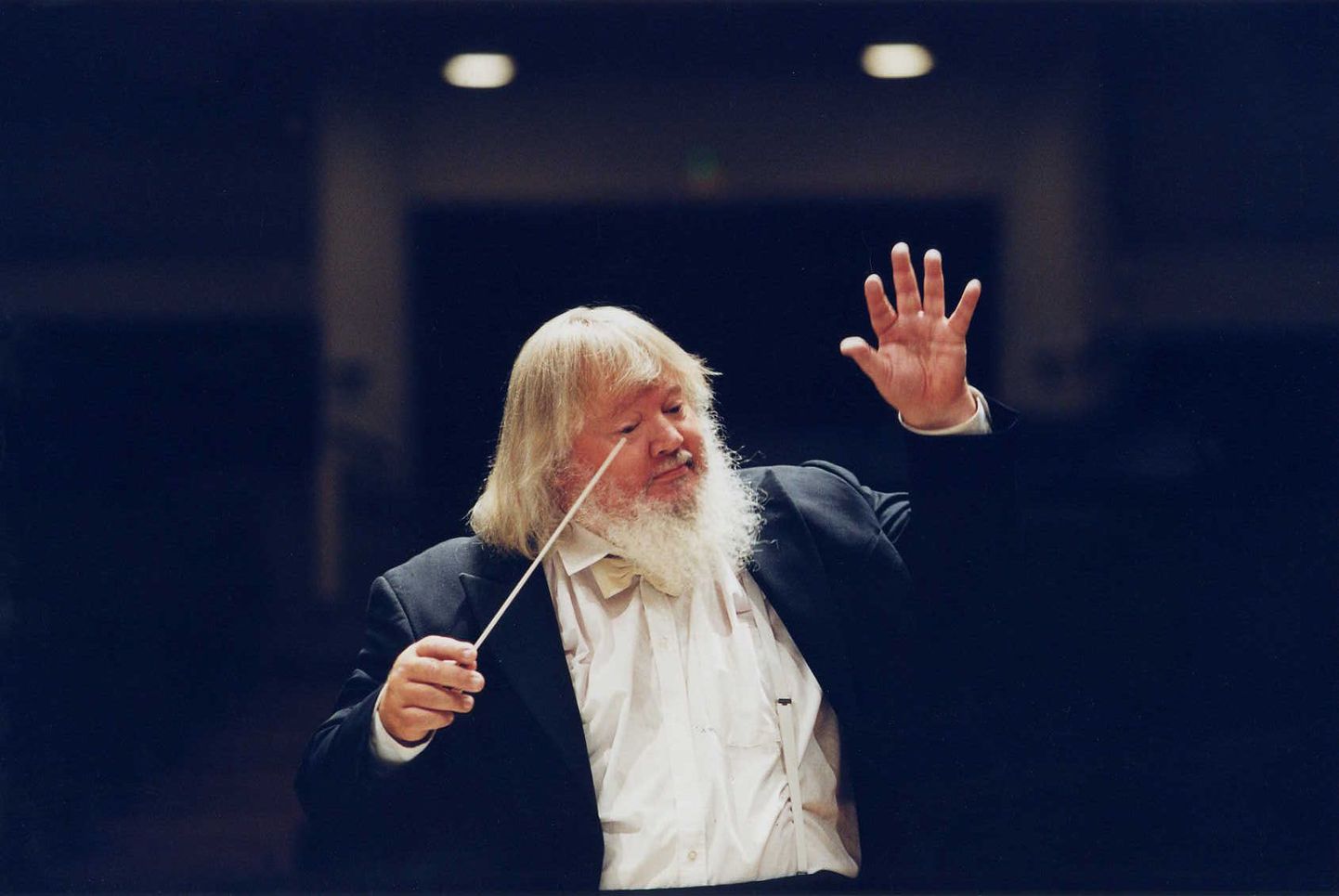 90-й сезон ERSO открыл многогранный композитор и дирижер Лейф Сегерстам.