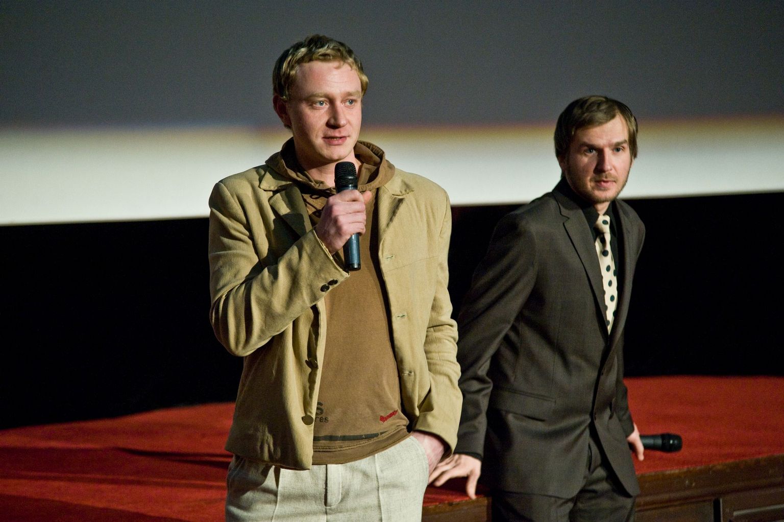 Kiur Aarma ja Jaak Kilmi dokumentaalfilmi «Disko ja tuumasõda» esilinastus kinos Sõprus 9. aprillil 2009.