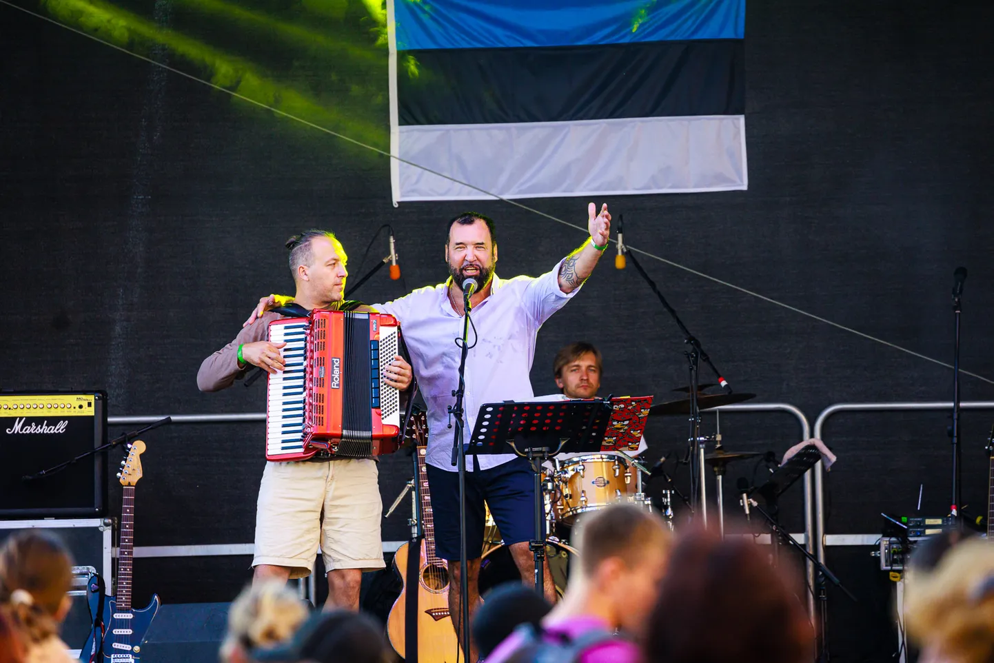 Kultuurihoov pakkus kuu aega järjest erinevaid kontserte ja näituseid.