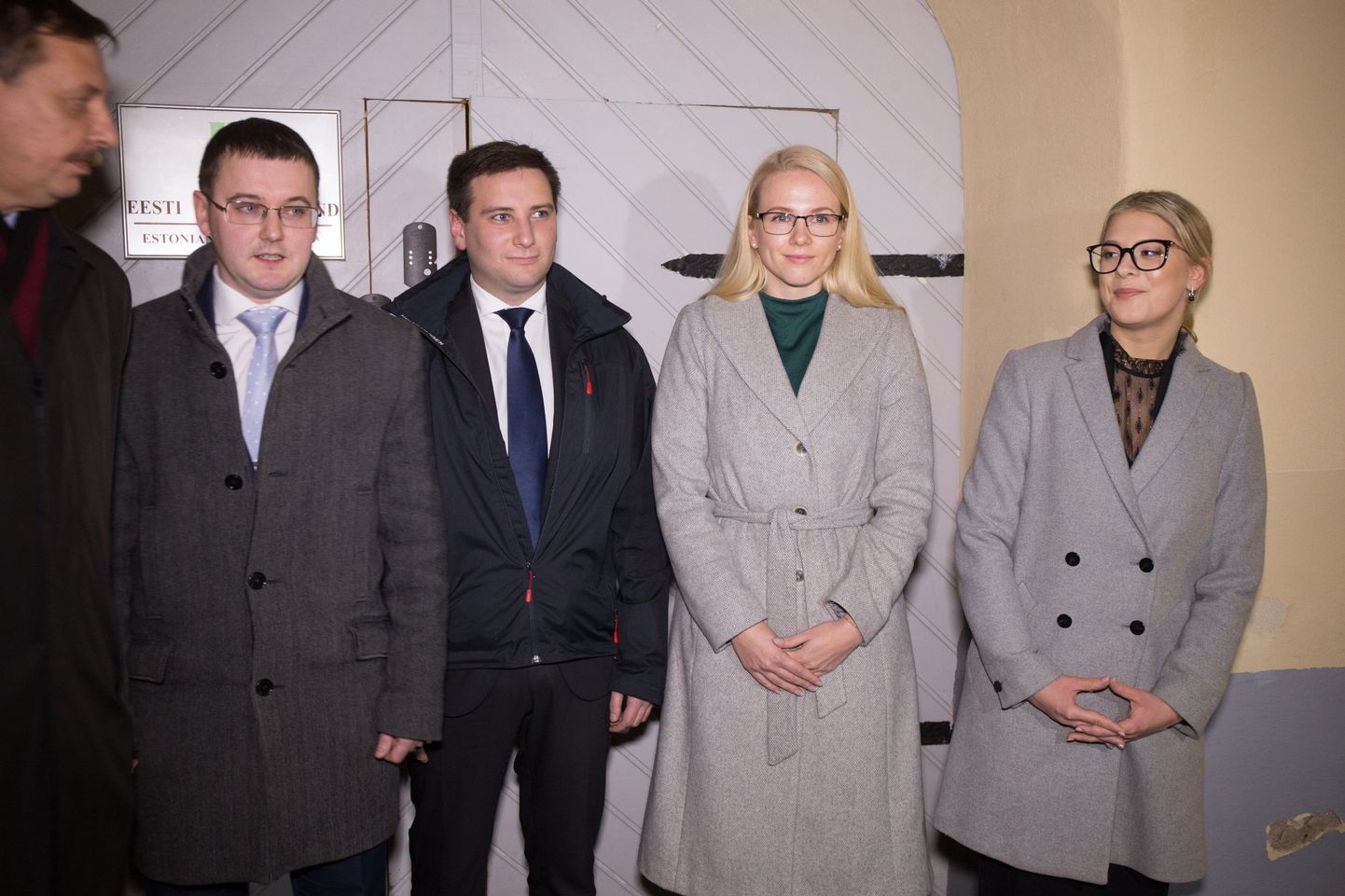 Keskerakonna Tallinna nõukogu kinnitas neli Tallinna linnaosavanemat: Jaanus Riibe, Vladimir Svet, Alina Tubli ja Grete Šillis.