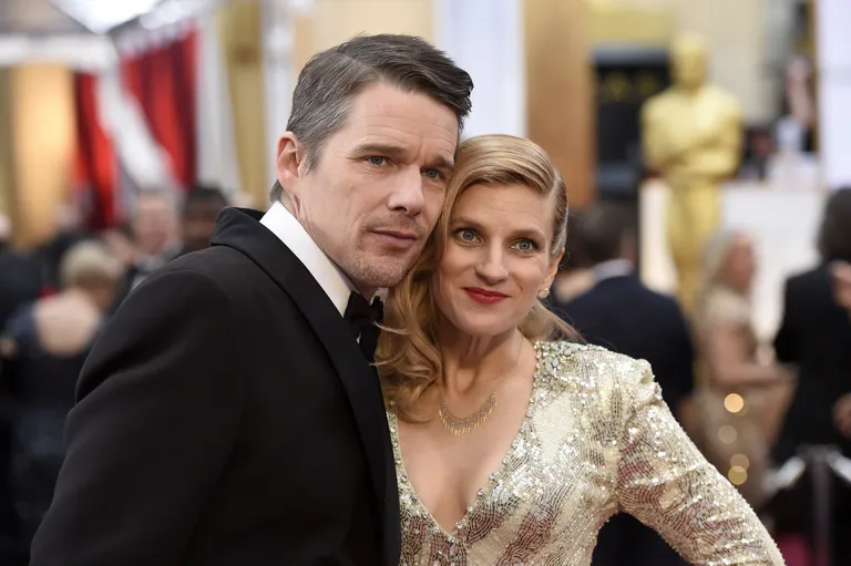 Ethan Hawke ja ta naine Ryan Hawke