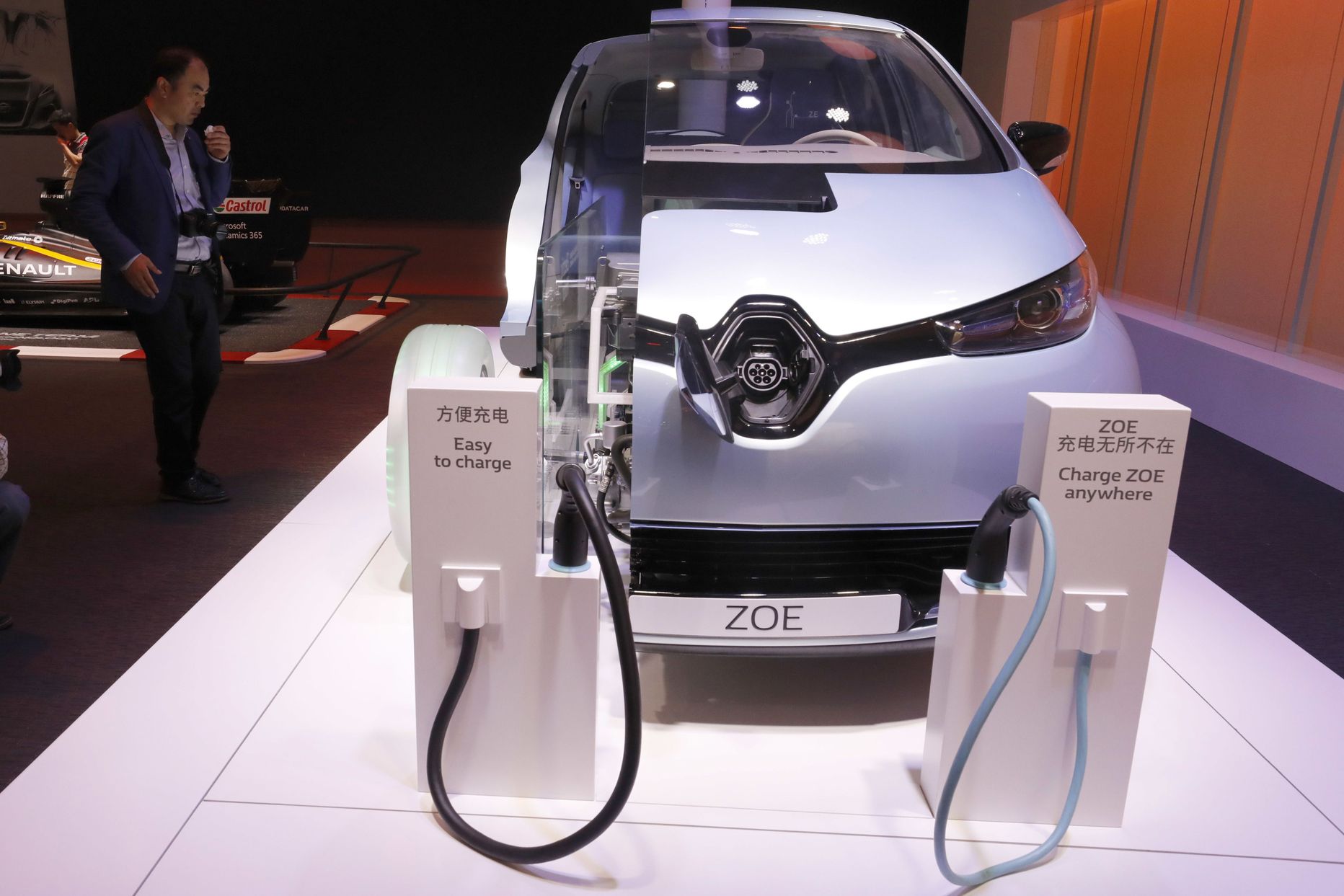 Renault'i elektriauto idee «Zoe» Shanghai autonäitusel