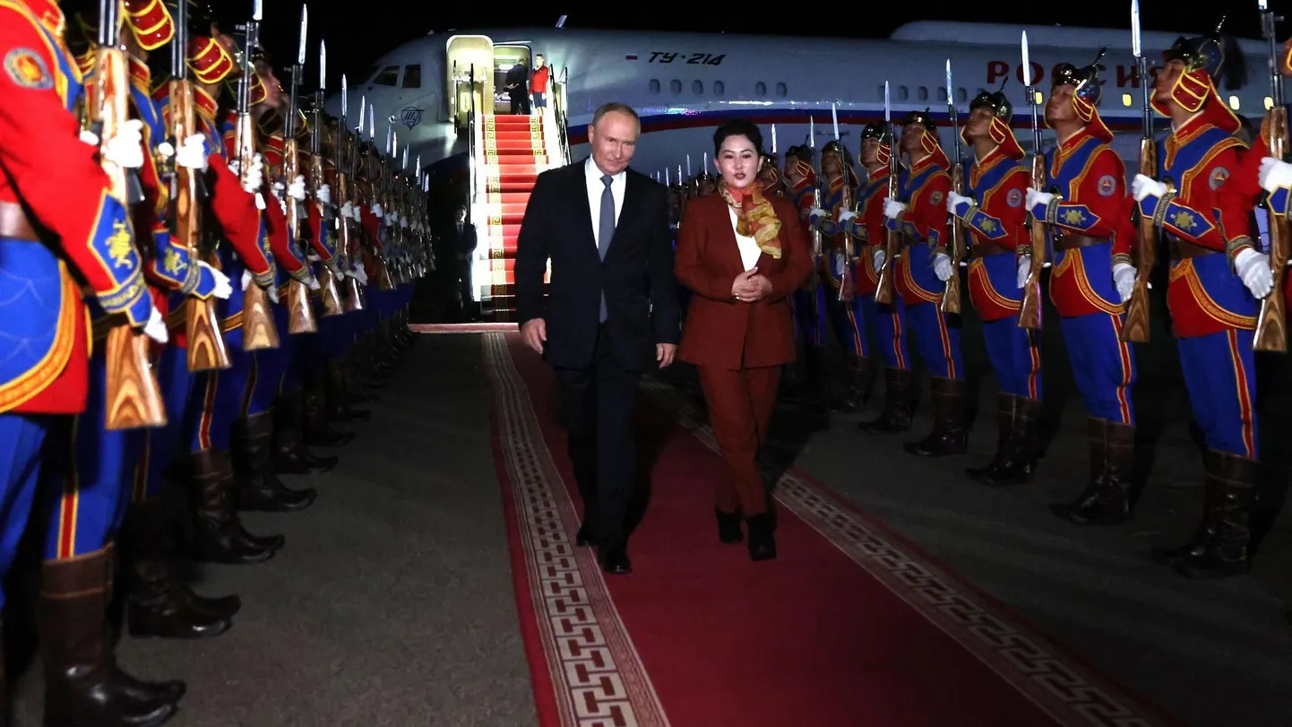 Владимир Путин прибыл в Монголию с официальным визитом.