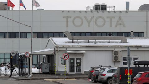Toyota loovutas Peterburi tehase Vene riigile