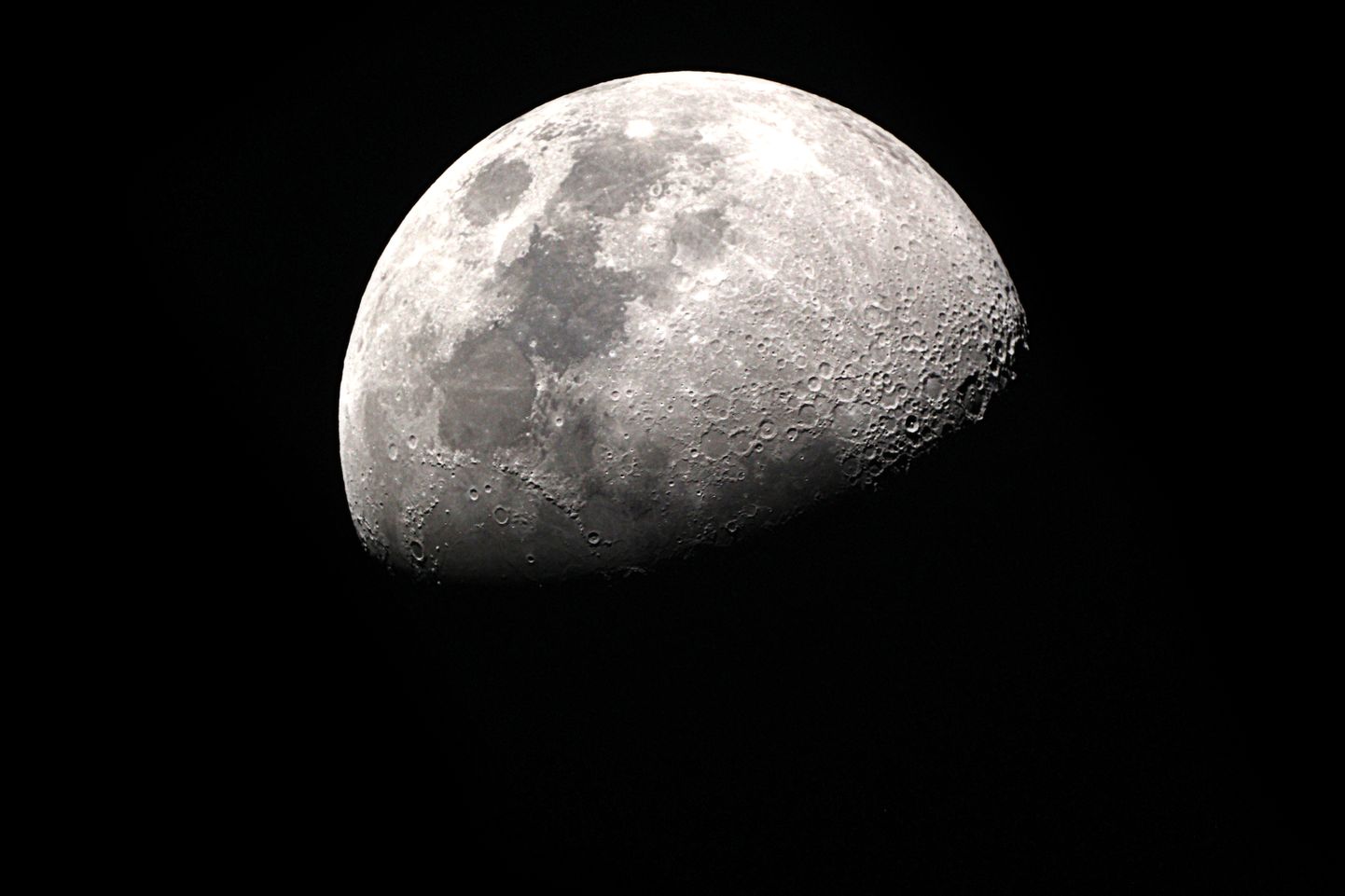 Луна. Фото иллюстративное.