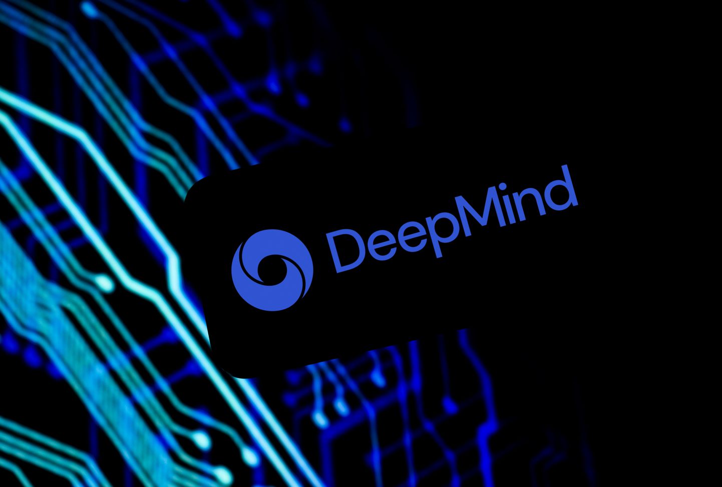 Google´i üks maailma suurimaid tehisintellektisüsteeme DeepMind hakkab masinate loodud valefakte Internetist välja rookima.